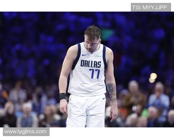 NBA湖人队东契奇签约疑云：球队策略与球迷情绪管理分析